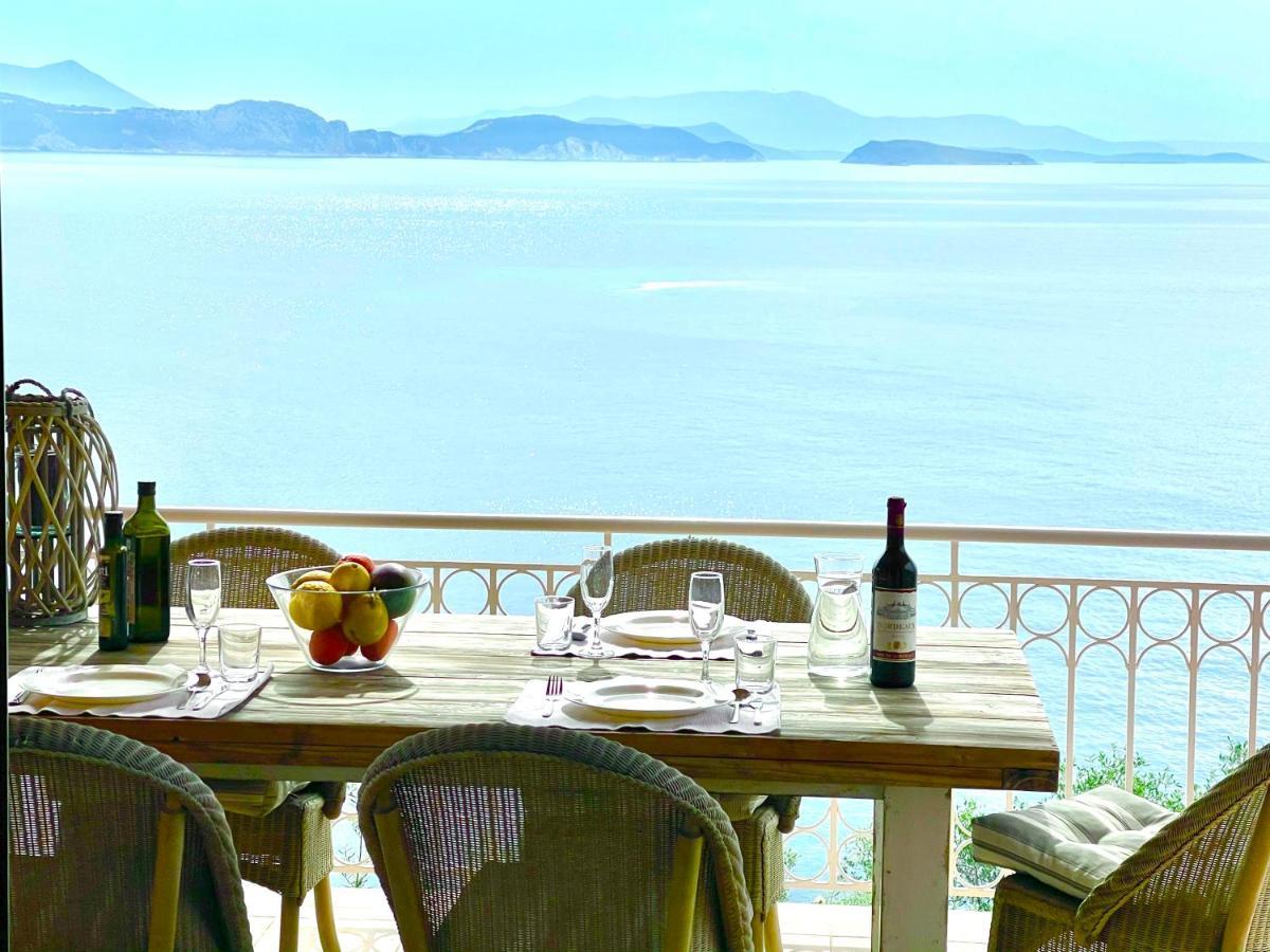 Villa Nautique - Waterfront Sívota Buitenkant foto