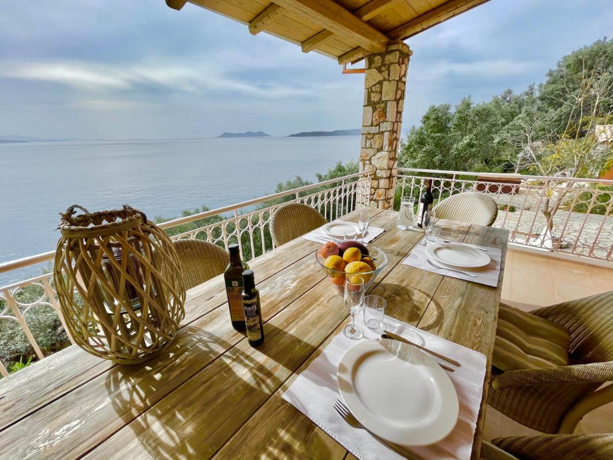 Villa Nautique - Waterfront Sívota Buitenkant foto