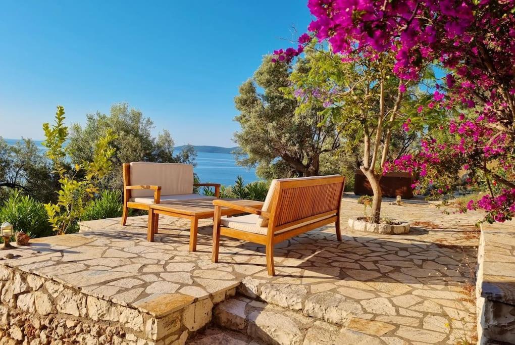 Villa Nautique - Waterfront Sívota Buitenkant foto